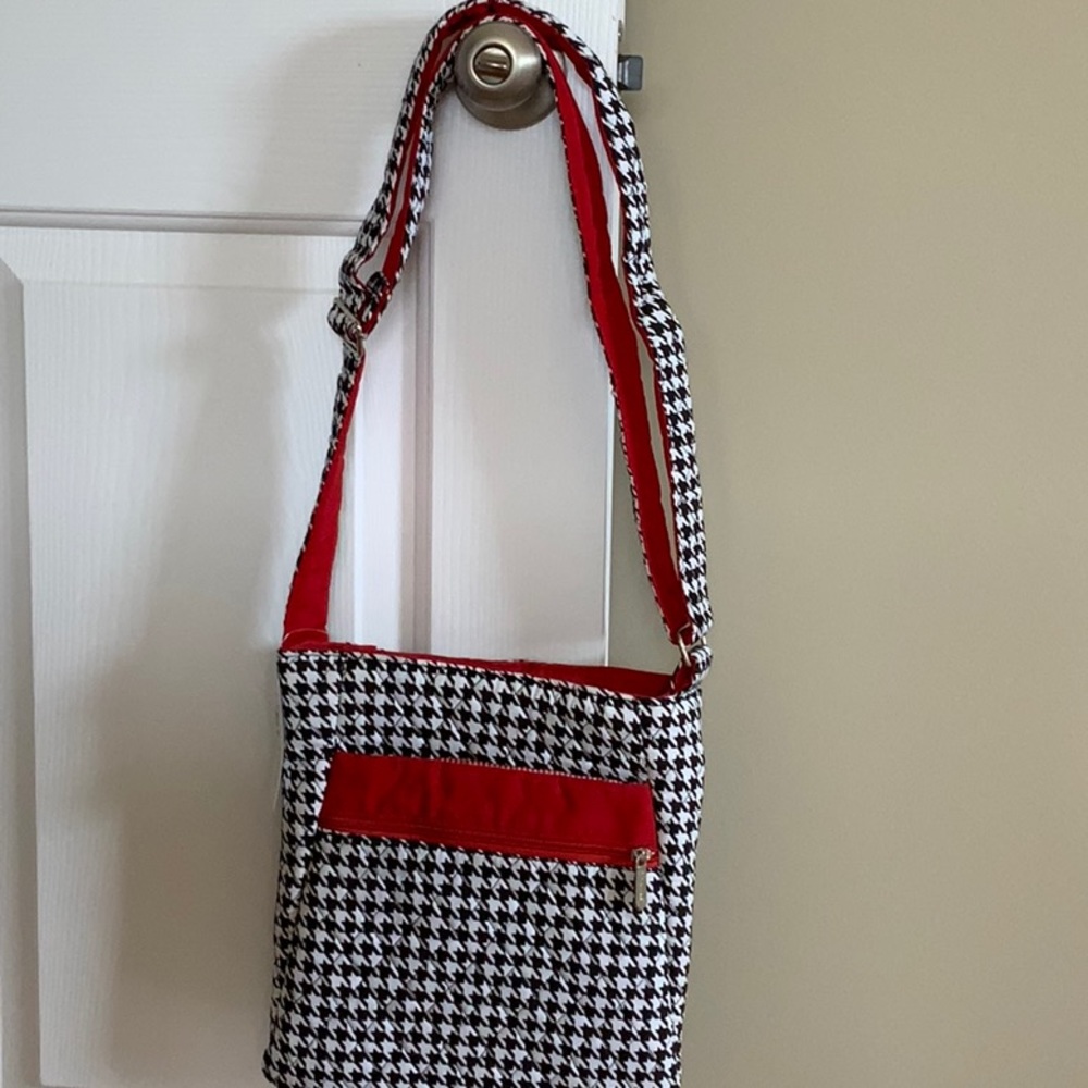 Hand bag houndstooth with adjustable strap